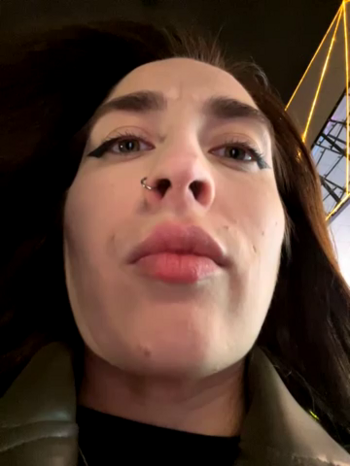 Holly_Play