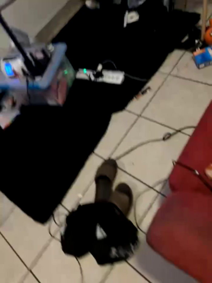 la_2toxicc