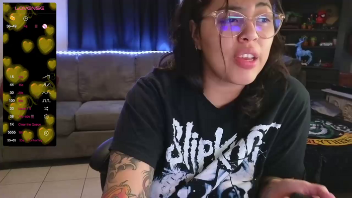 miacanela_xo