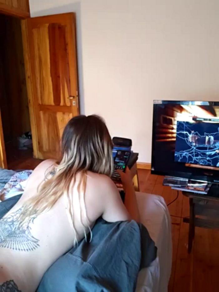 Elnonoykeila77