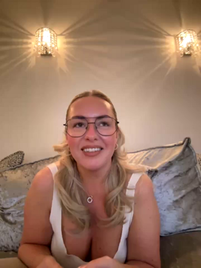LucyNextDoor_X