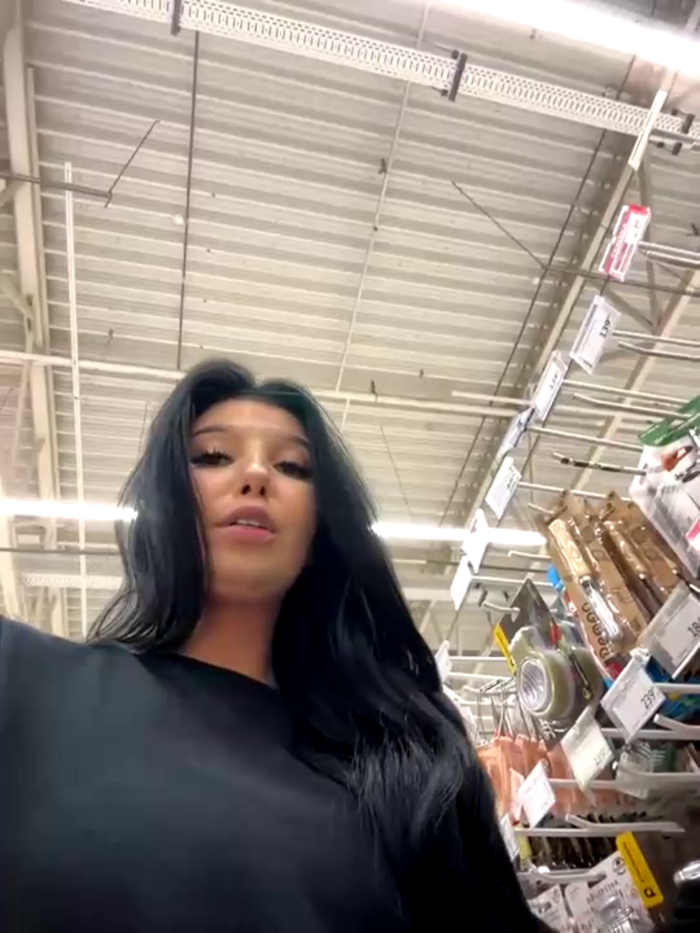 Tisha_Busty