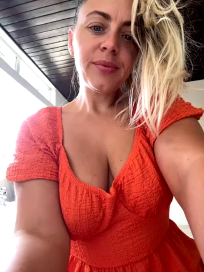 ladywithbigass