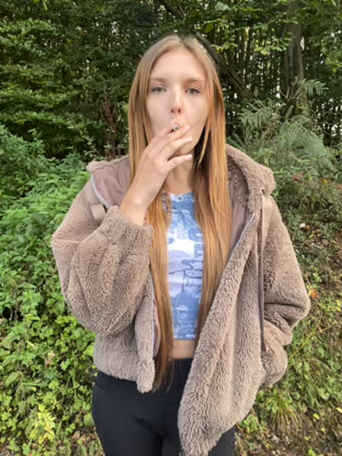 AnnyBelle_