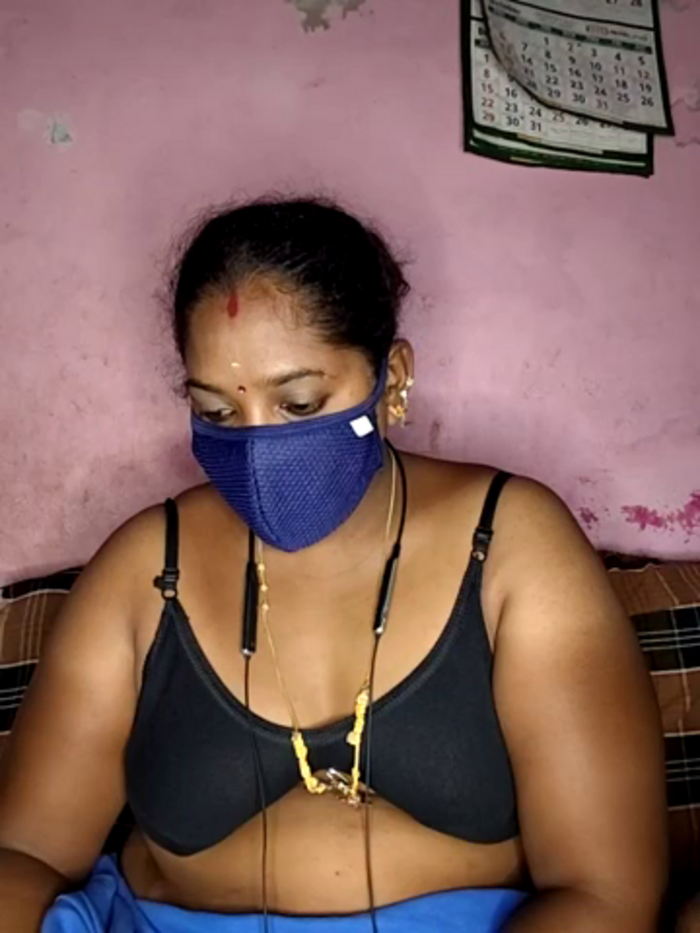 tamilvillagecouple1