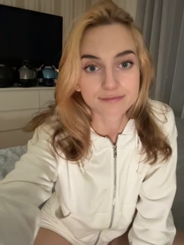 -AngelAri-