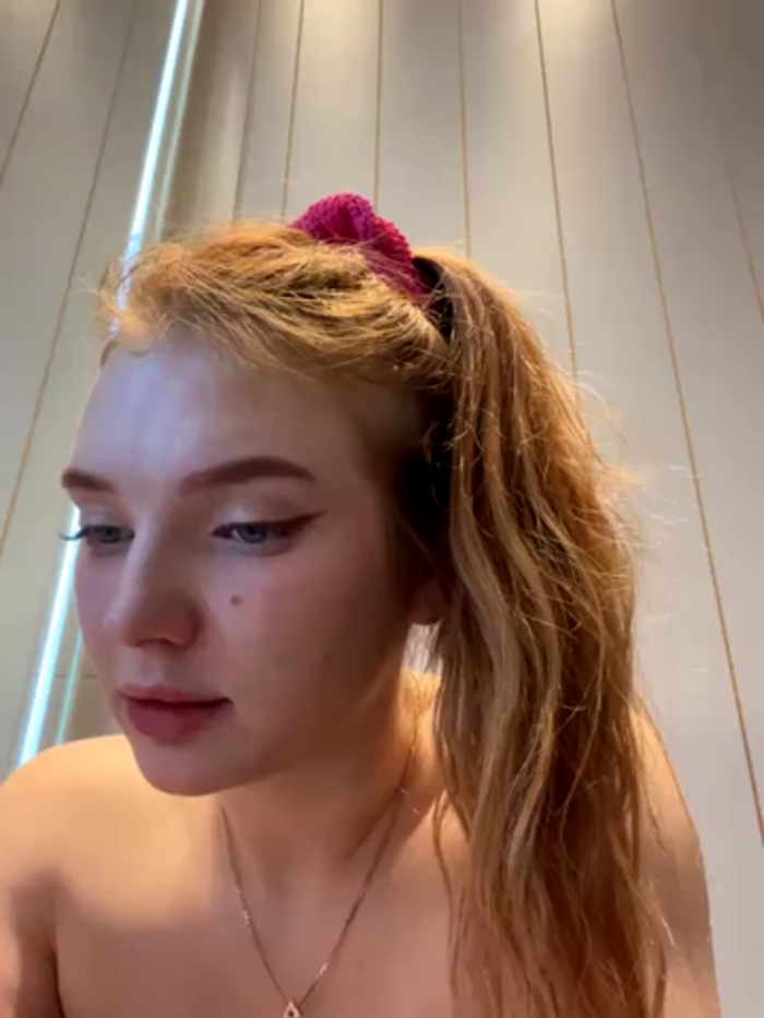 AmmyHot