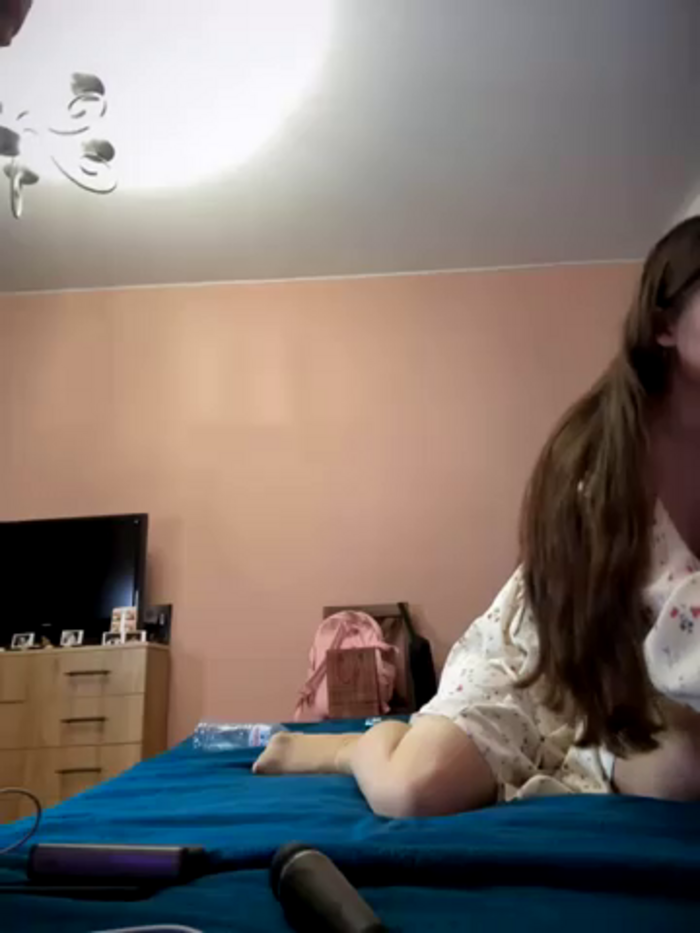 Teya_moon_