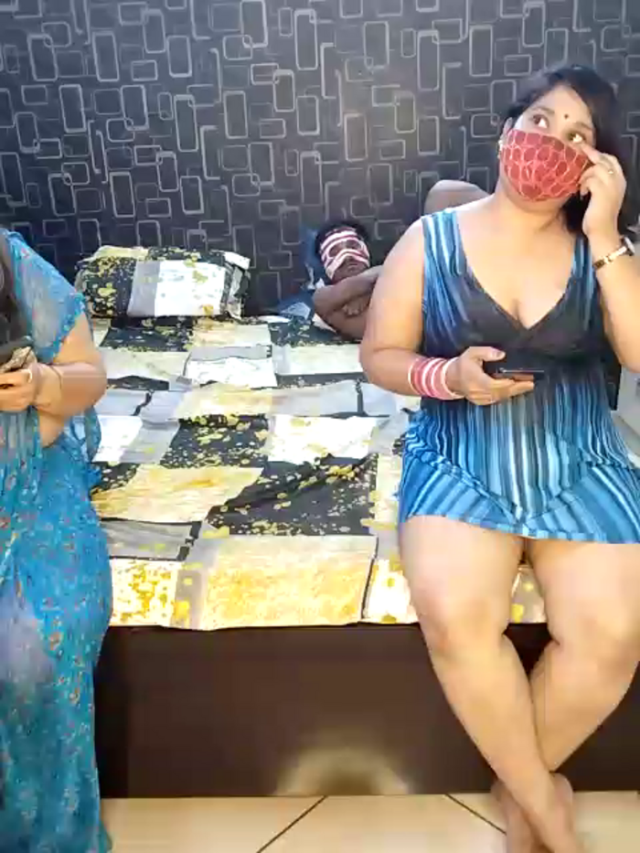 Indian_hotmilfs