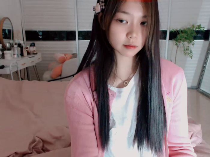 -Lucky_Girl