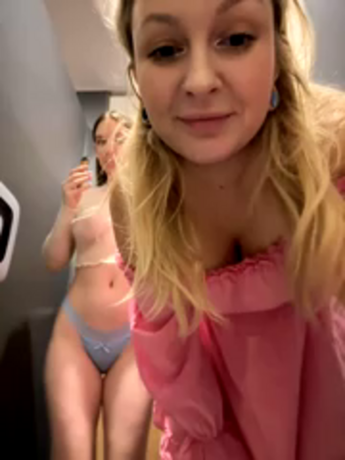 Teya_moon_
