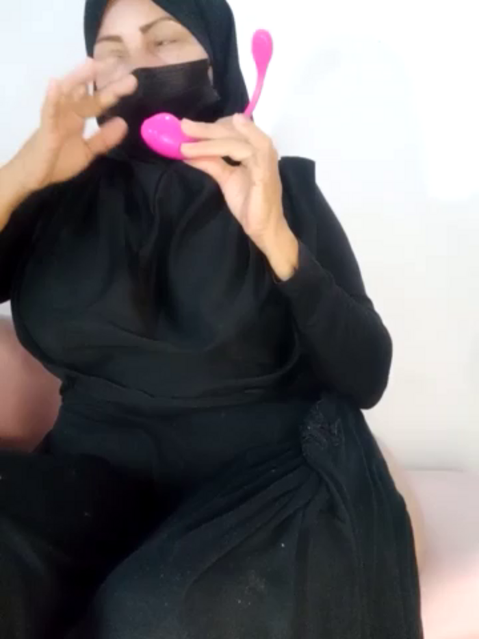 Anaan_Sexy