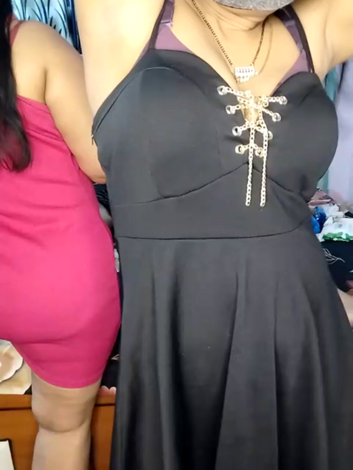 Indian_hotmilfs