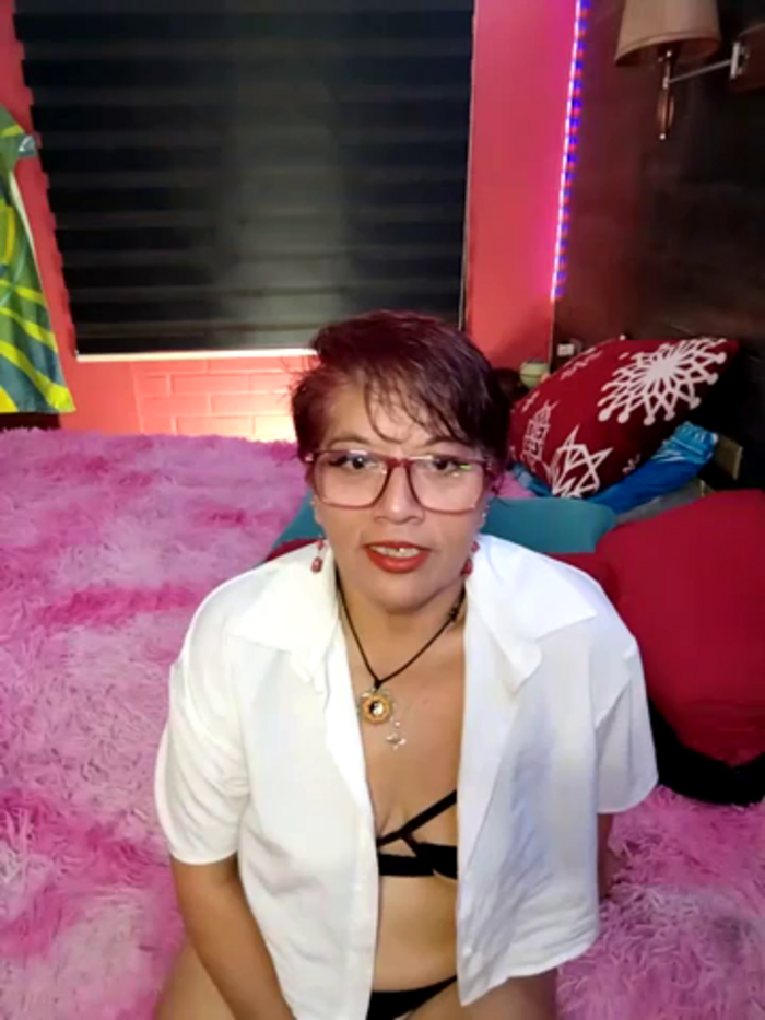 TRISH_MILF