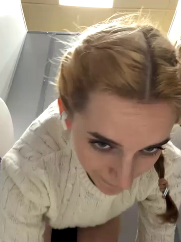 -AngelAri-