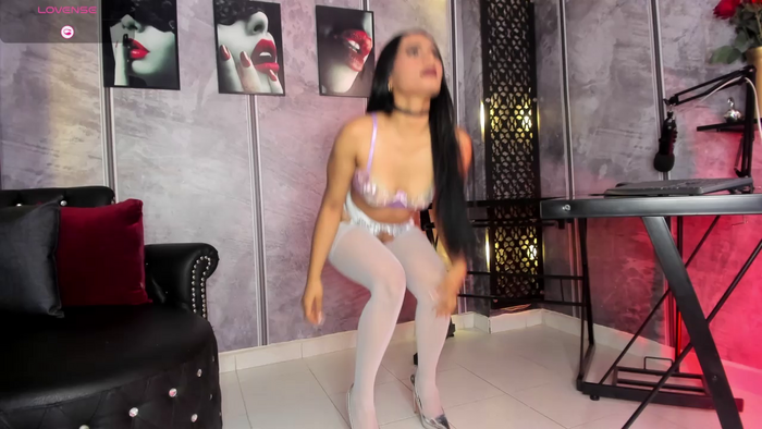 Amaraa_Lewis