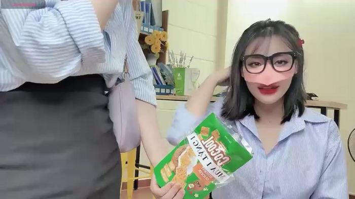 LyLy_Office