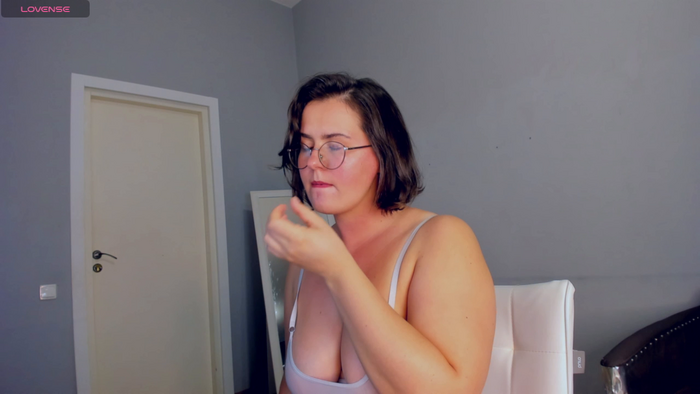 M1ssShyMira