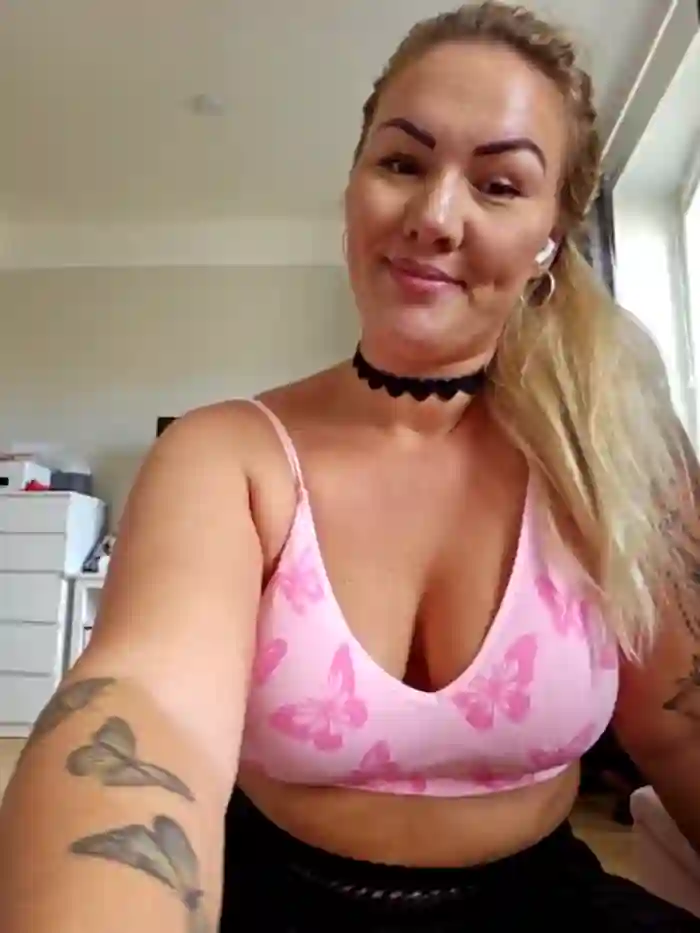 2024/10/01/stripchat-nastymilf_-12-17-27