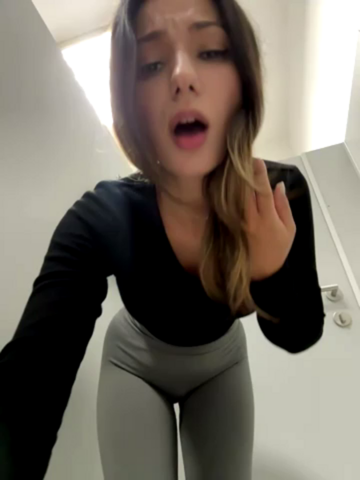 _MiaQueen_