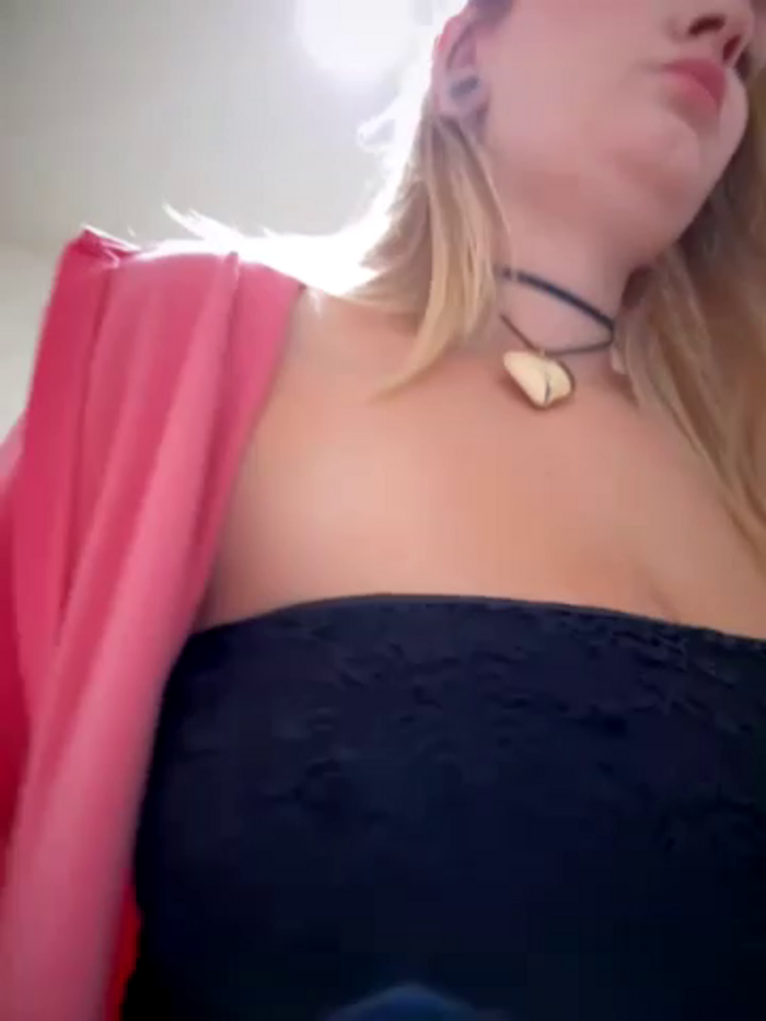 Teya_moon_