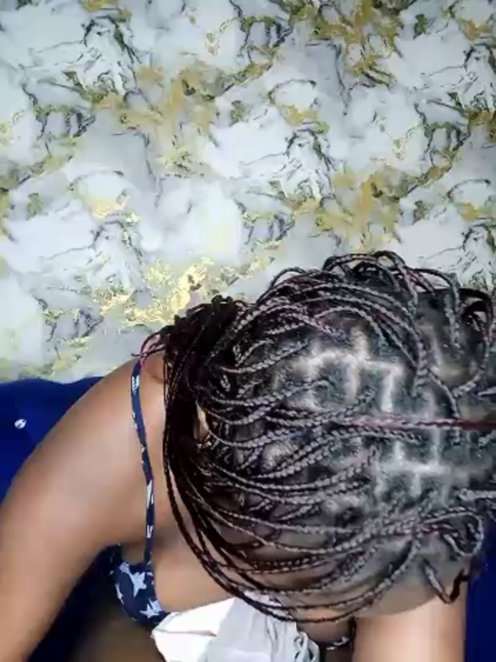 Tushy_baiby2000