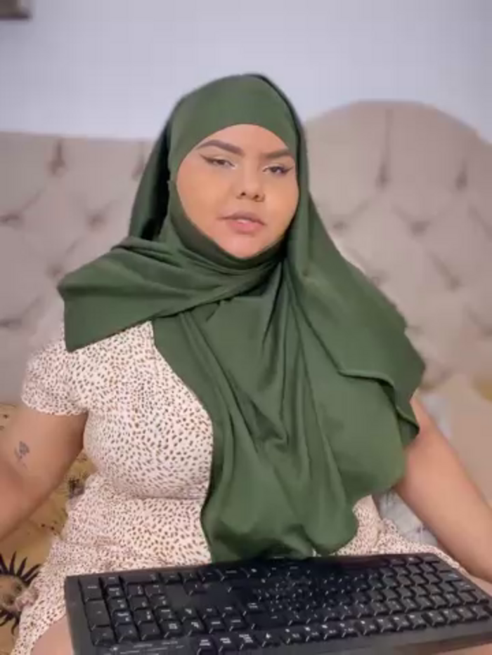 _Shara_Handal_