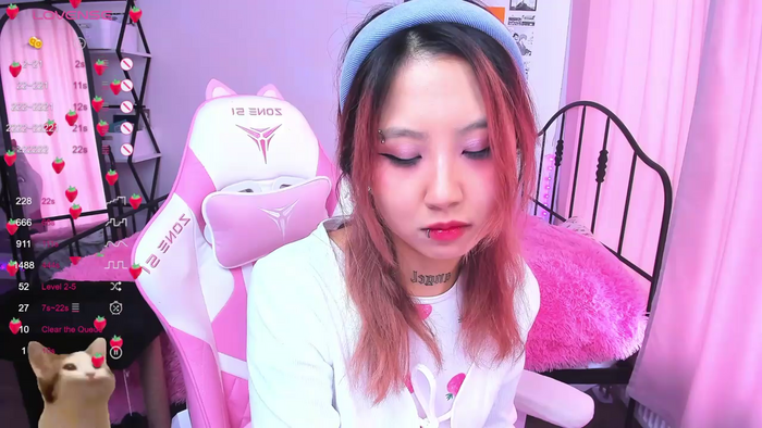 ashleywowmeow