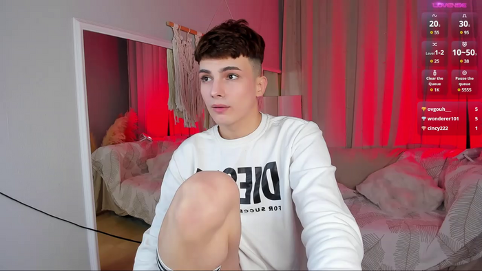 Call_me_Leo_