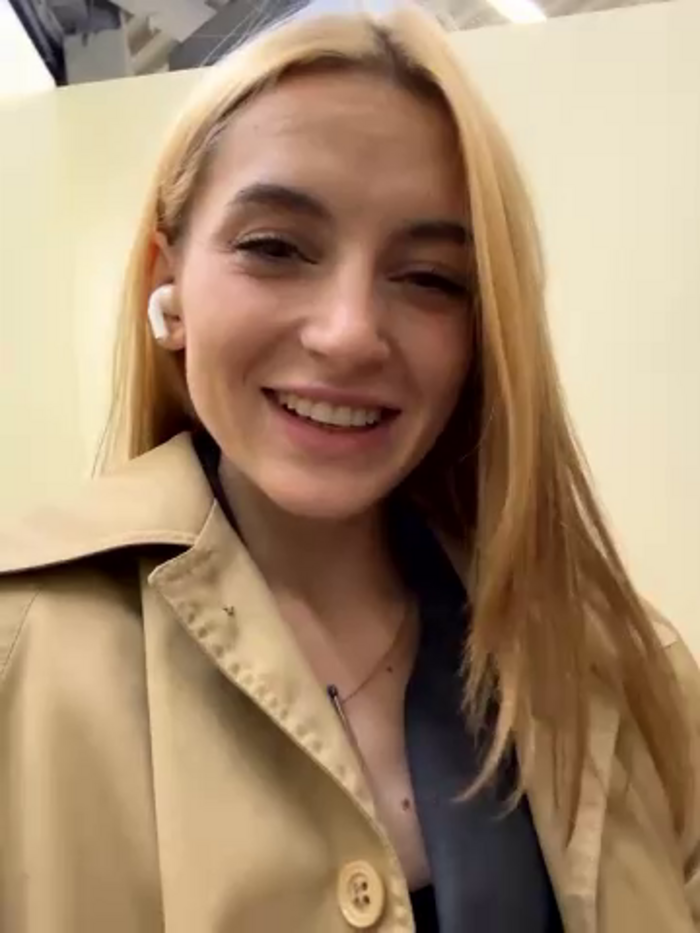 -AngelAri-