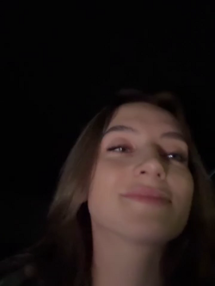 -AngelAri-