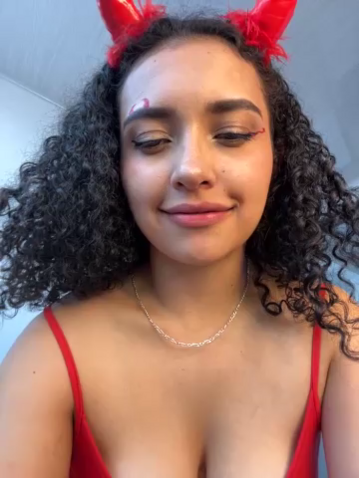 Lucy_Marin