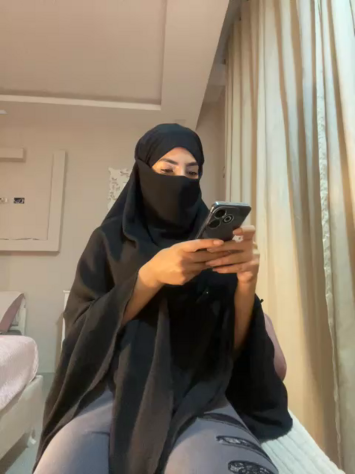Hijabi_HotGirls
