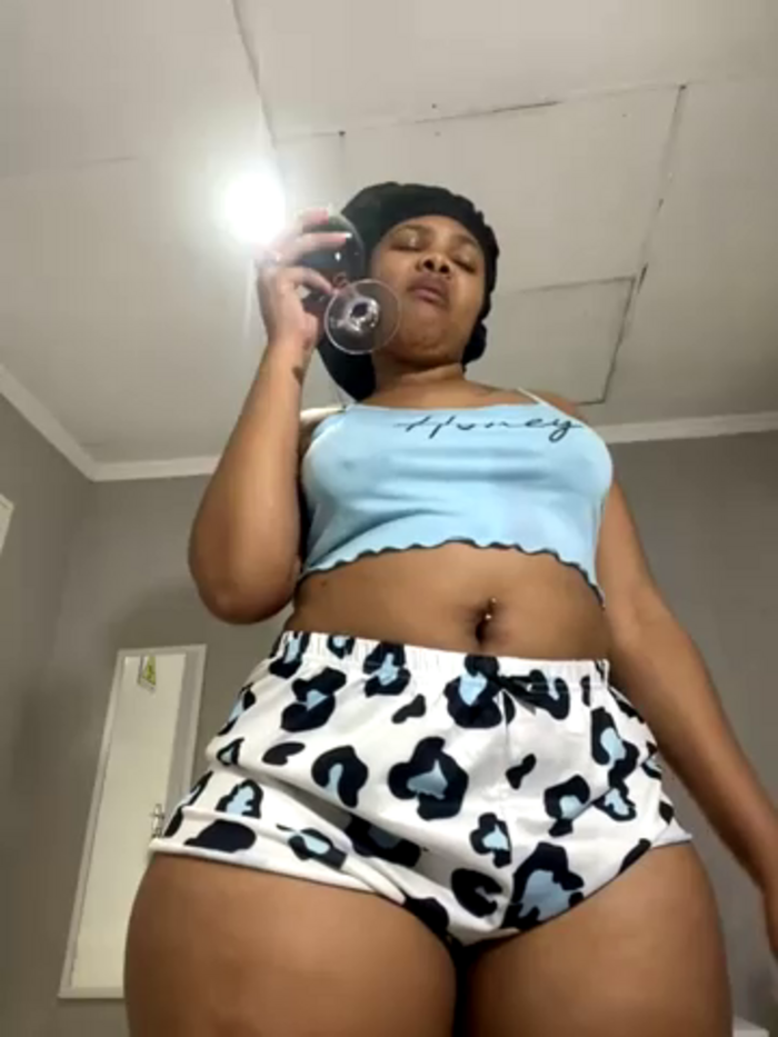 Bootyfulbarbiie