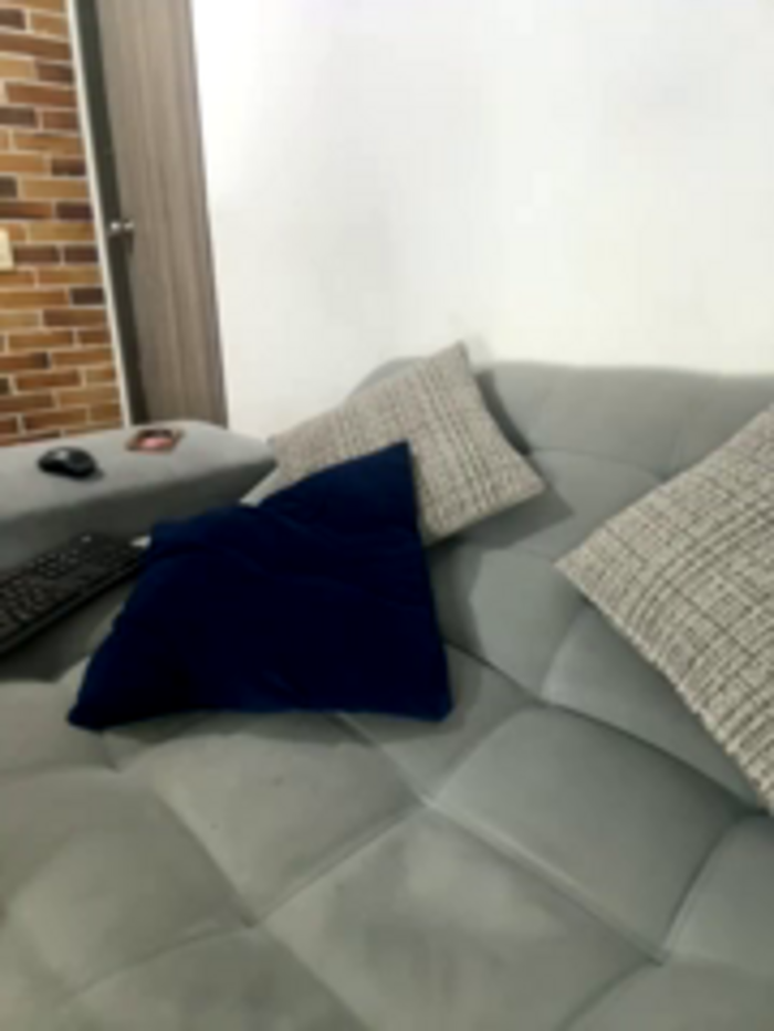 Libia_James