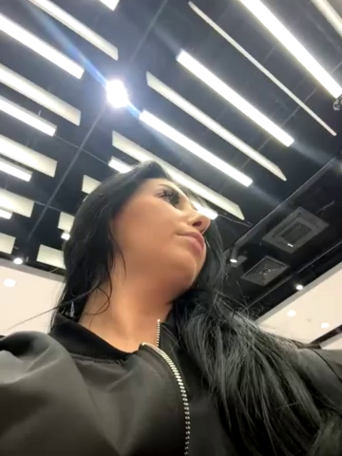 Tisha_Busty