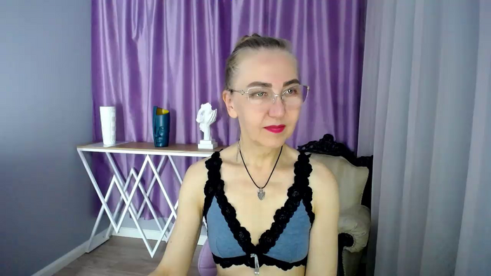 queen_a_n_i