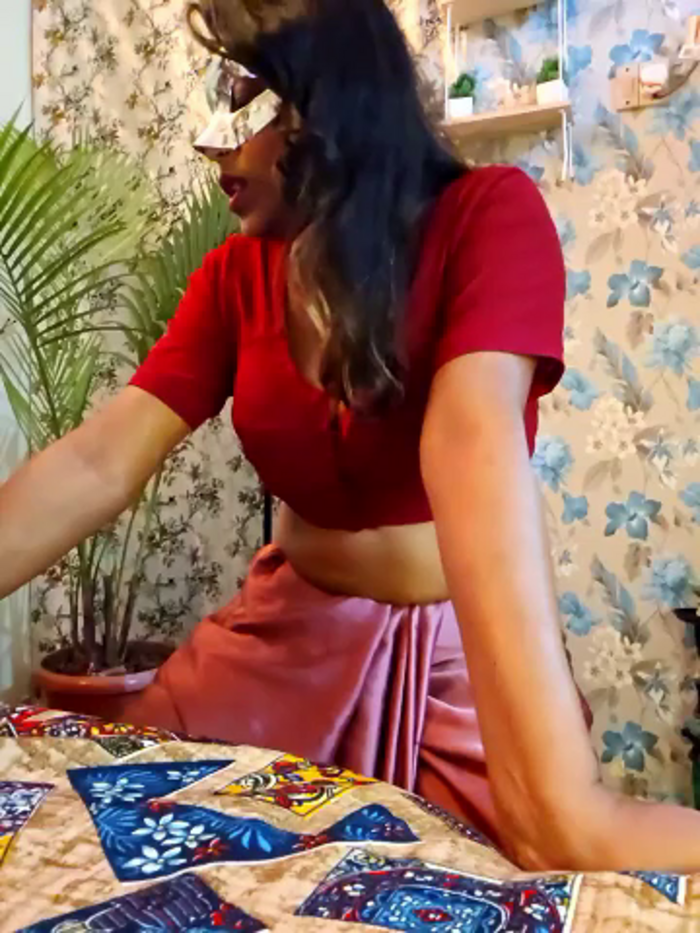 Queen_Anushka69