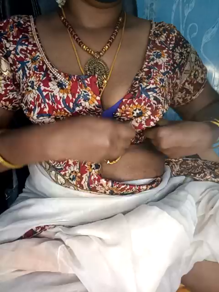 Tamil-hotwife