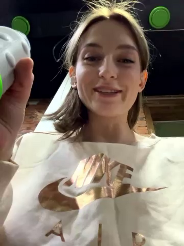 -AngelAri-