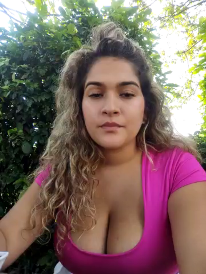 Sara_smiiith211