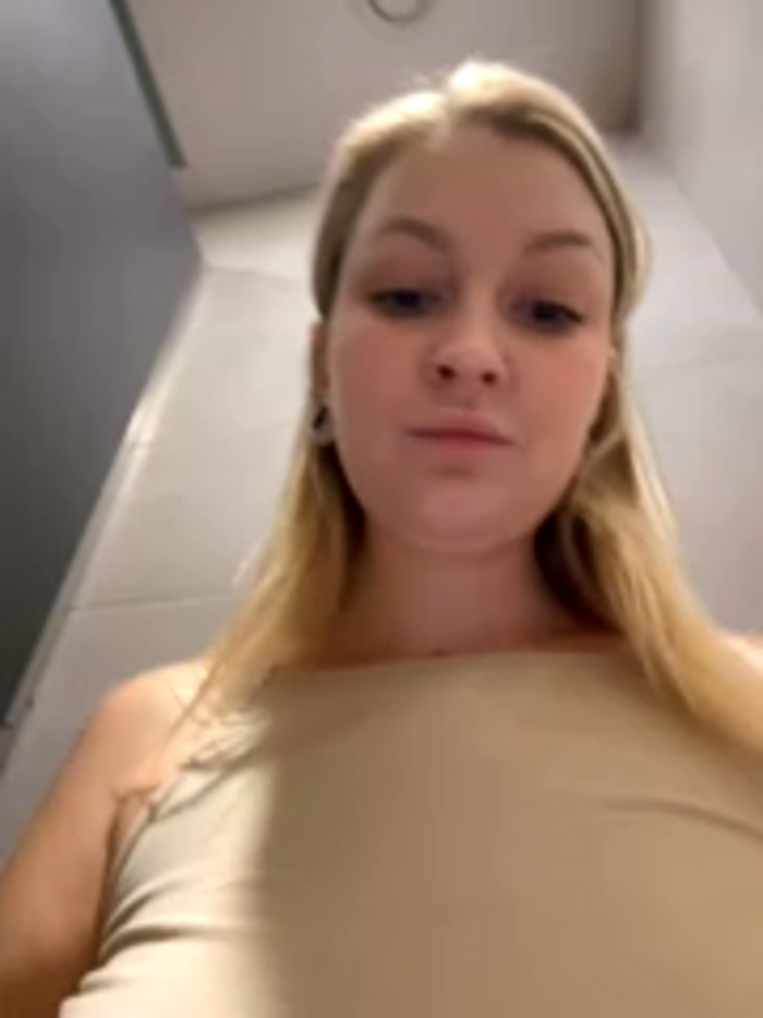 Teya_moon_