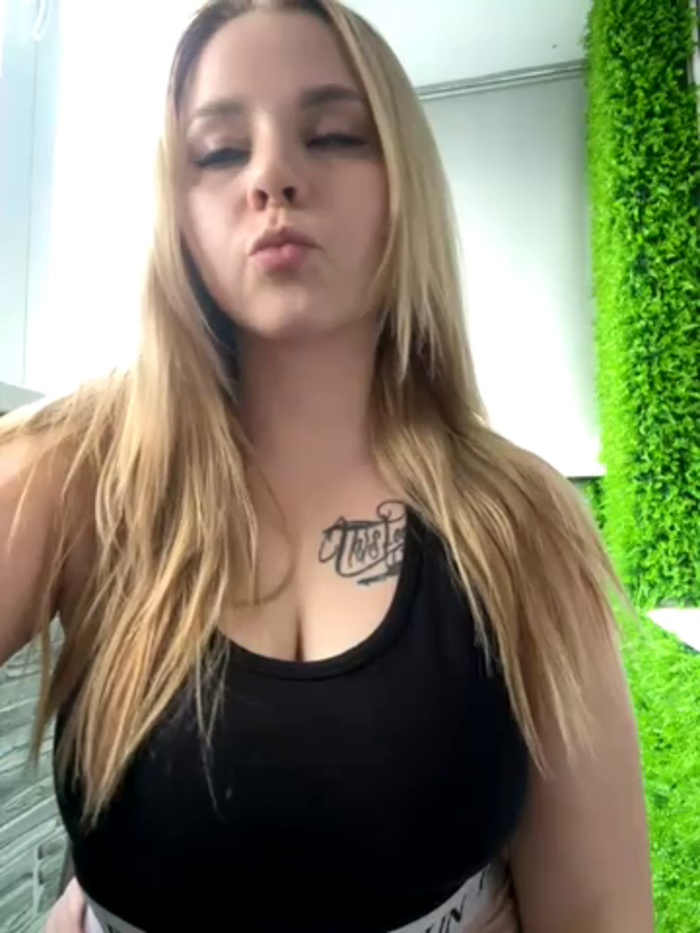 _YourAnnie_