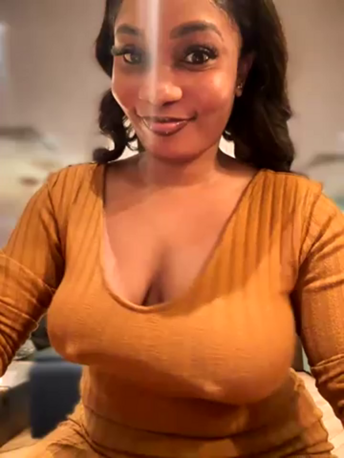 __Nessa__