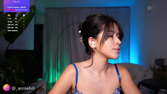 anniehillofficial