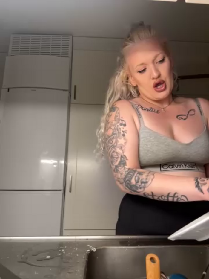 QueenOfFknBj