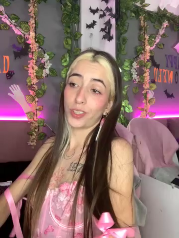 YouliteSllut2