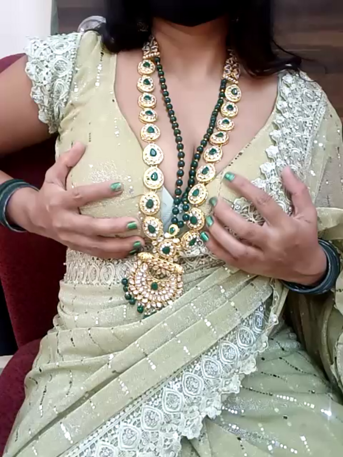 kaamuk_shweta