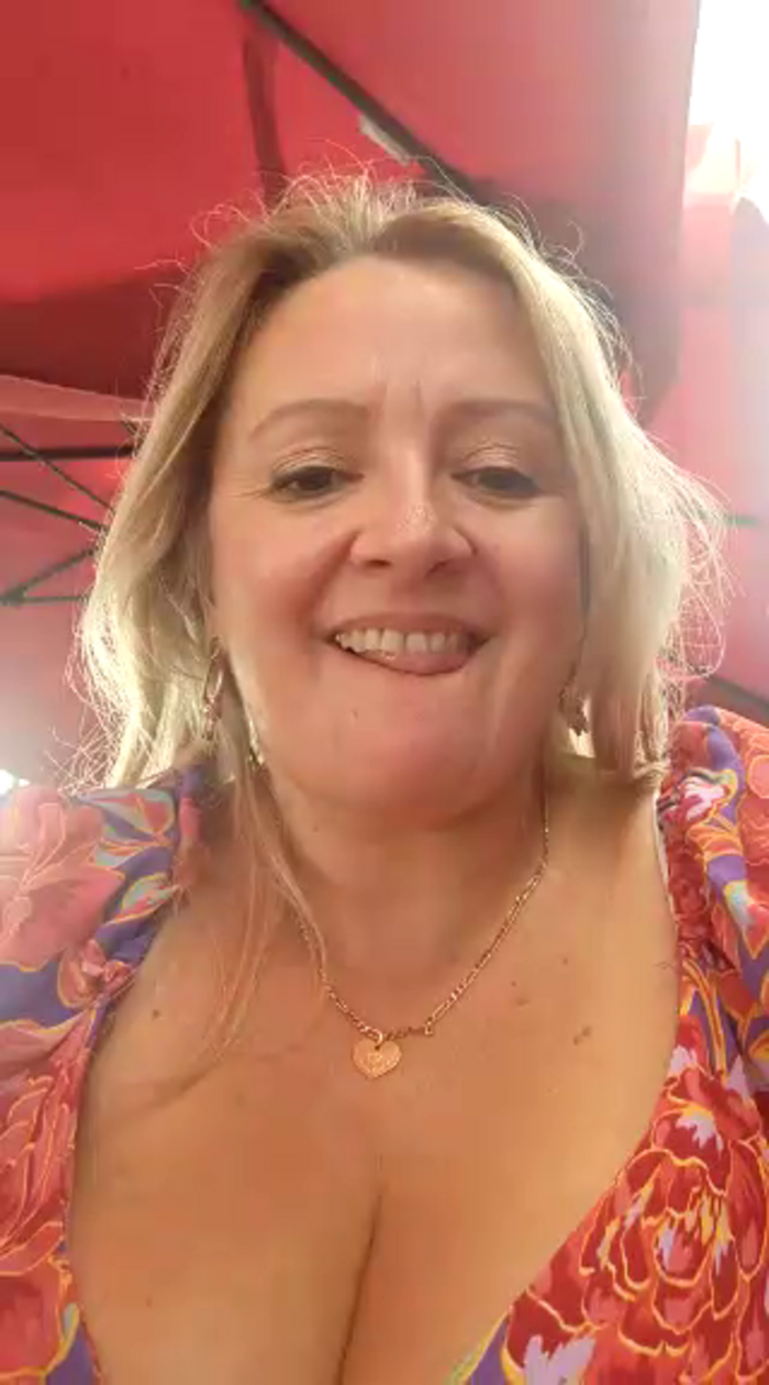 lady_charlyne