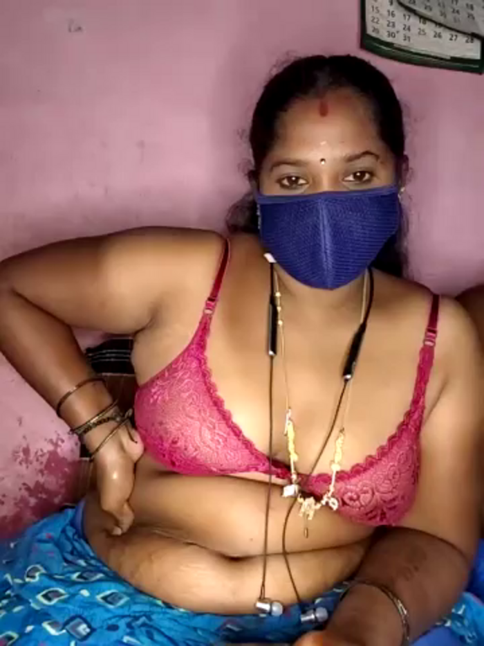 tamilvillagecouple1